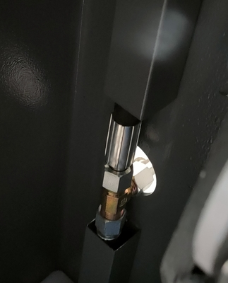 Καθαρό πάτωμα Πύργο 2 Post Lift Διπλός κύλινδρος Υδραυλικός ανελκυστήρας Ηλεκτρική απελευθέρωση με CE